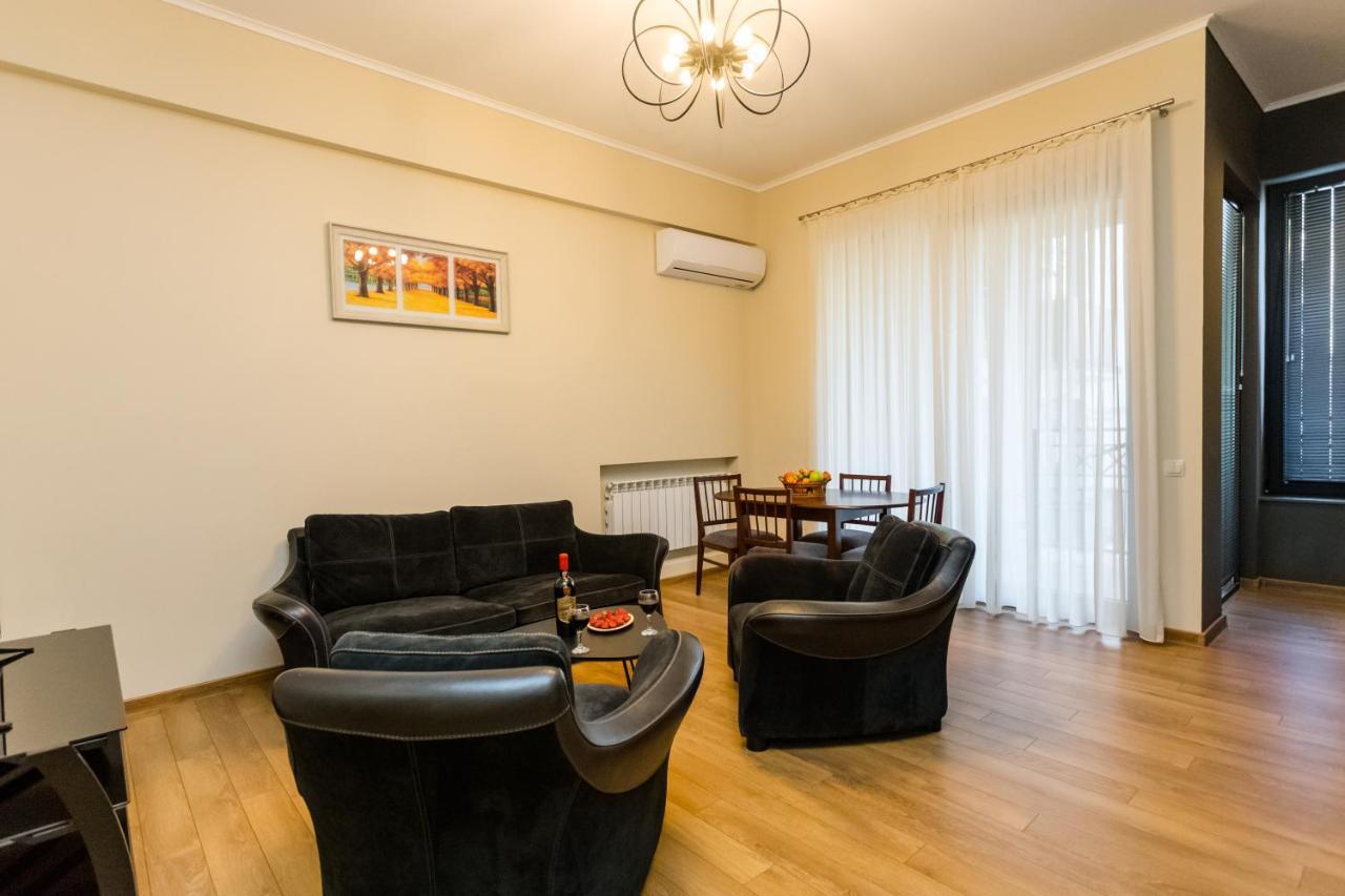 New!-Downtown Apartment Ll Tbilisi Buitenkant foto