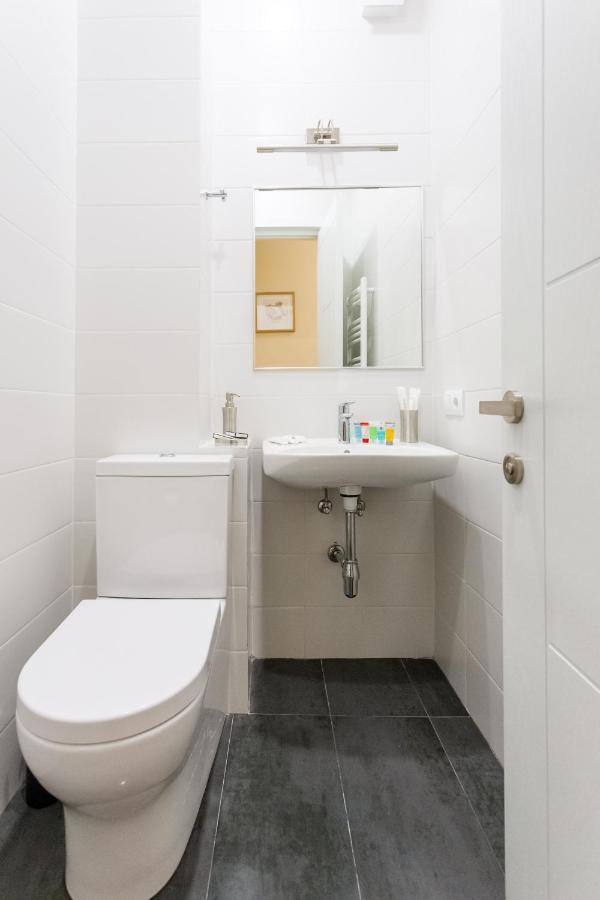New!-Downtown Apartment Ll Tbilisi Buitenkant foto